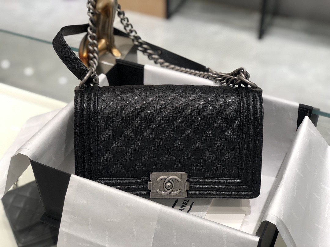 ｛真品级｝Chanel  Leboy中号 经典系列 ～原厂鱼子酱牛皮～古银～尺寸25Cm