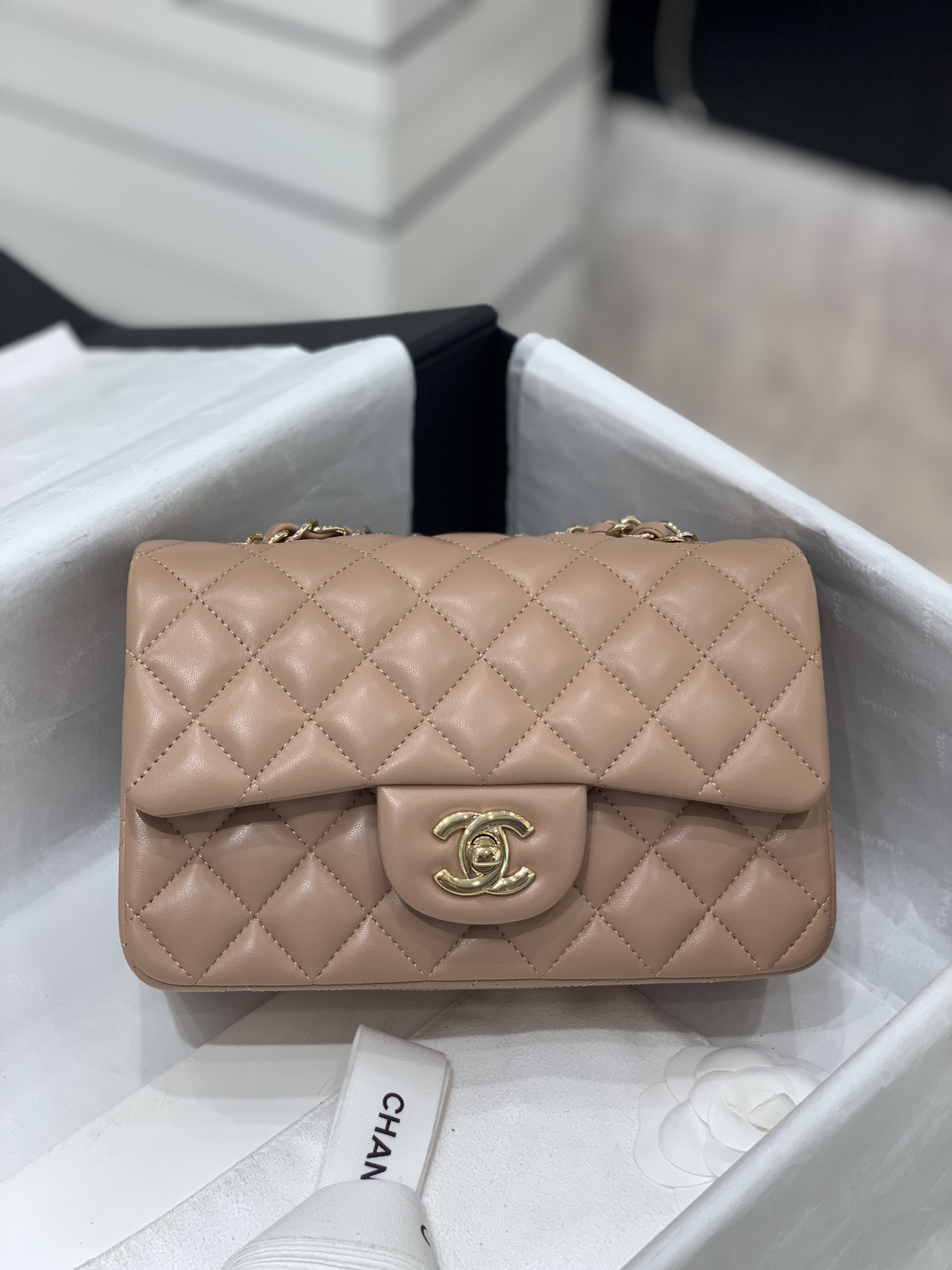 升级版 2021春夏新品 全钢浅金金属～带芯片  【真品级】Chanel CF 20  原厂bodin joyeux羔羊皮 ️奶茶色  少量现货