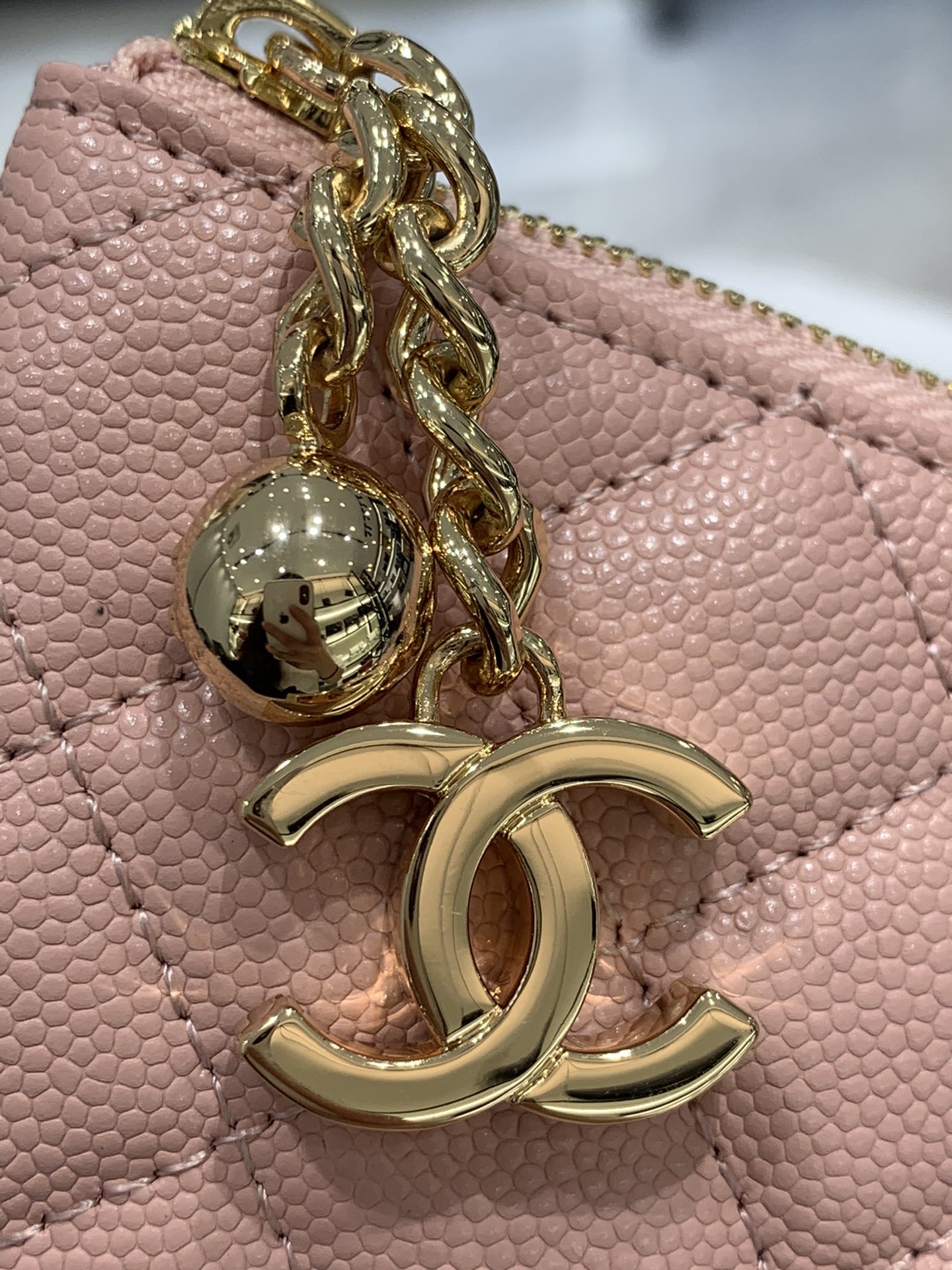 Chanel→零钱包 拉牌是双C标志性logo 高品质 粉色鱼子酱牛皮～金扣