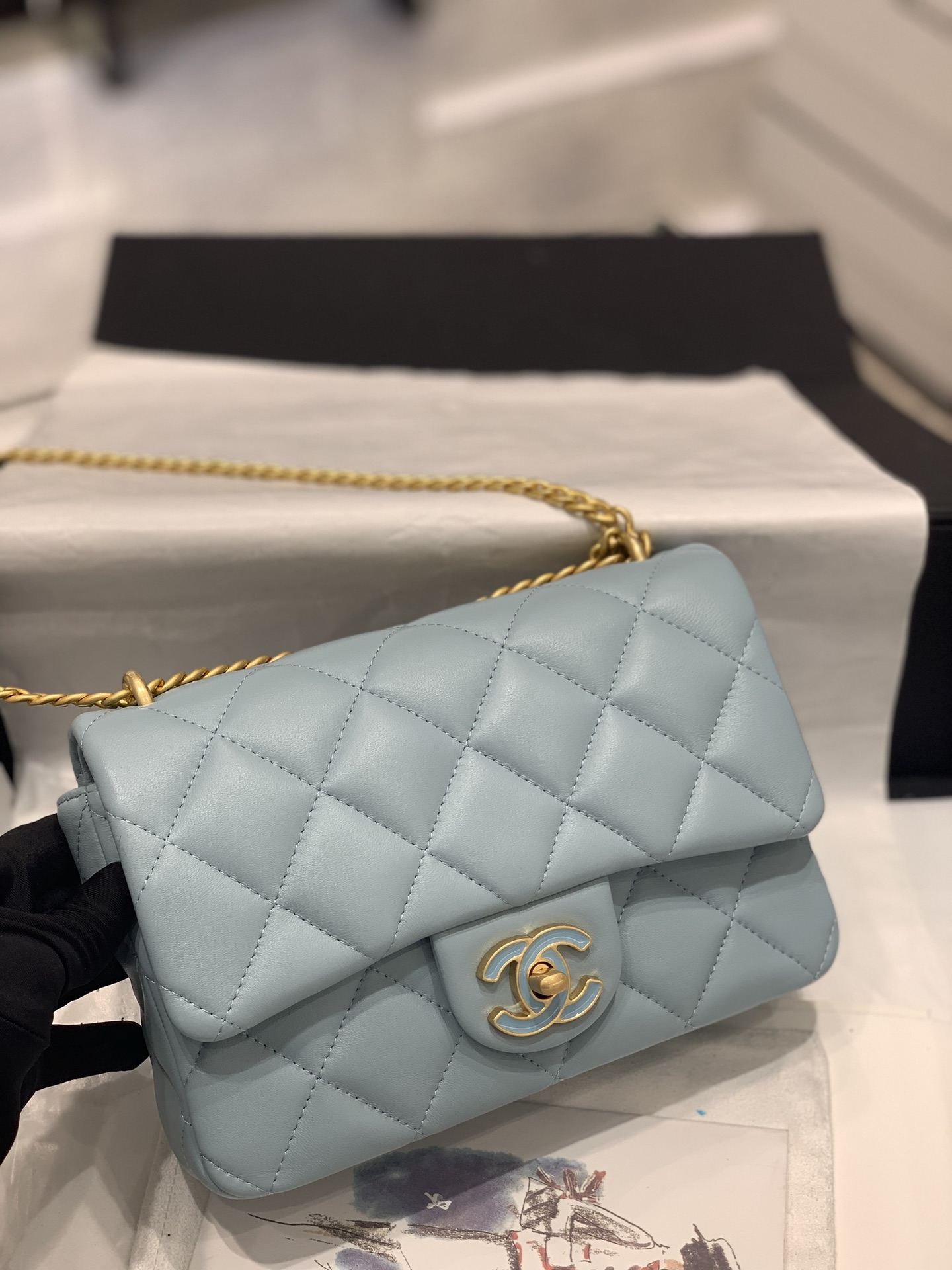 chanel 22p新款珐琅扣方胖子 蓝色 大号 21-14.5-5cm  复古链条结合双c吊坠珐琅扣