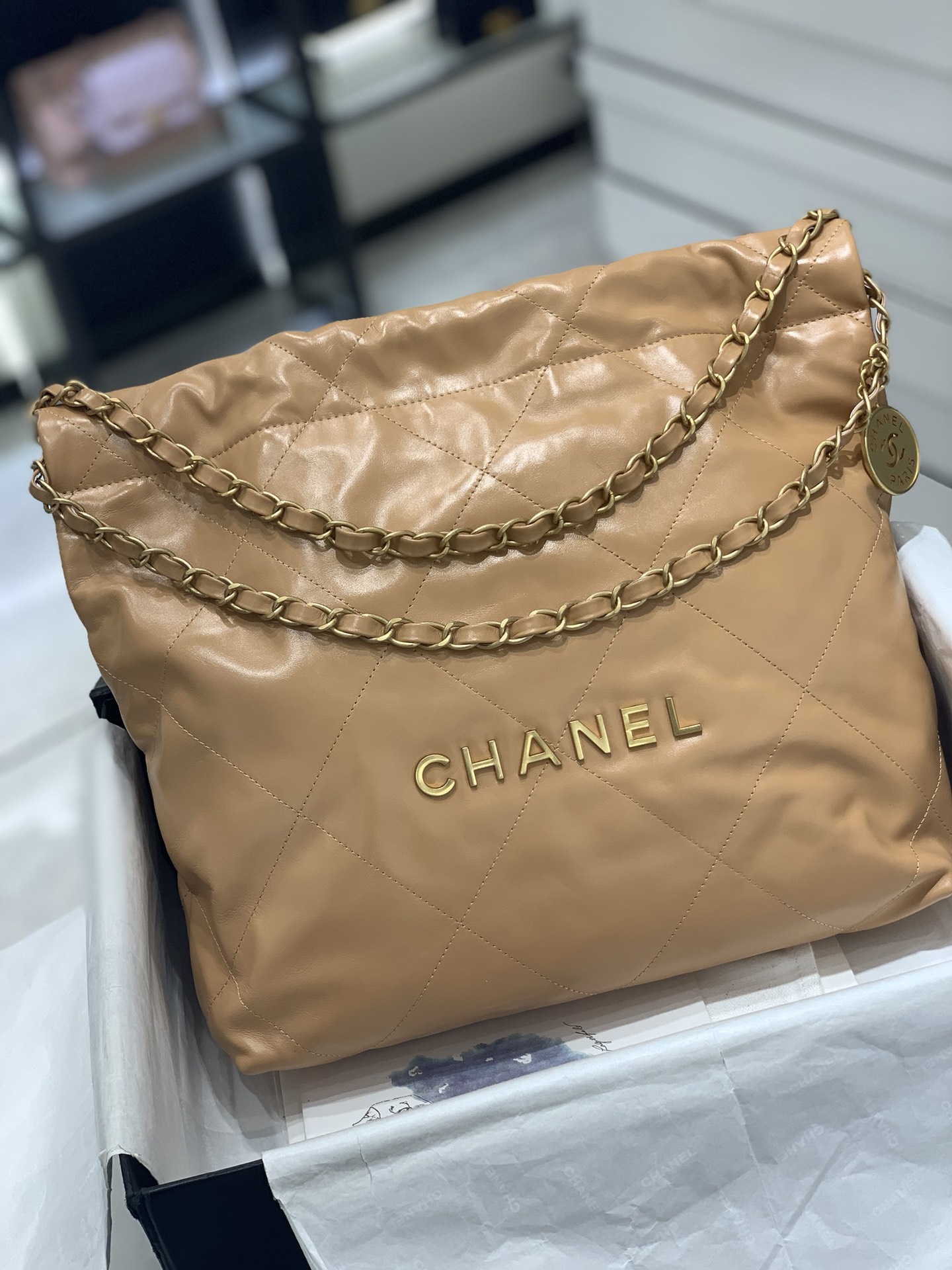 CHANEL 22S 22手袋 容量超大超实用“垃圾袋” 小号35x37x7cm  中号39×42×8cm