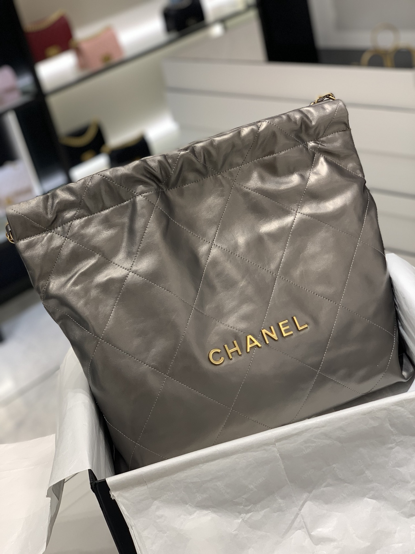 CHANEL 22S 22手袋 容量超大超实用“垃圾袋” 小号35x37x7cm 中号39×42×8cm