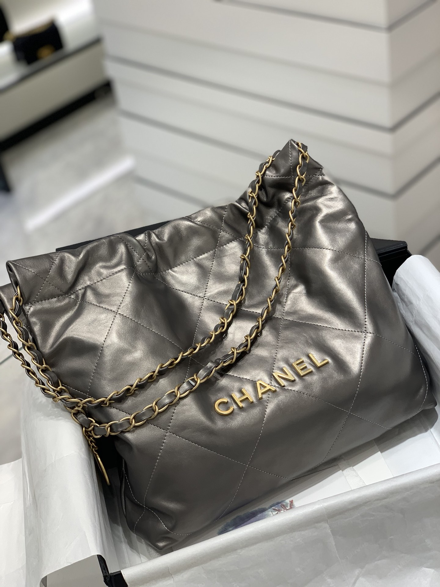 CHANEL 22S 22手袋 容量超大超实用“垃圾袋” 小号35x37x7cm 中号39×42×8cm