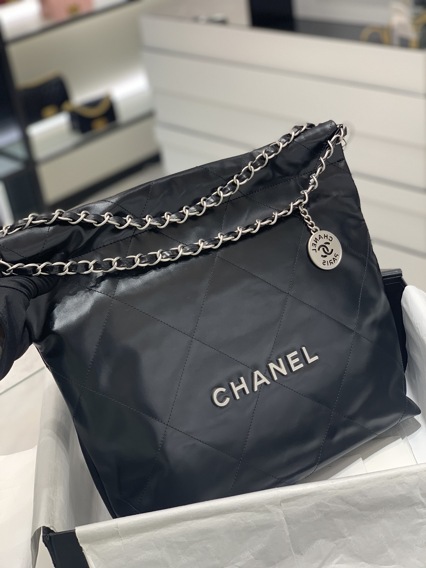 CHANEL 22S 22手袋 容量超大超实用“垃圾袋” 小号35x37x7cm 中号39×42×8cm