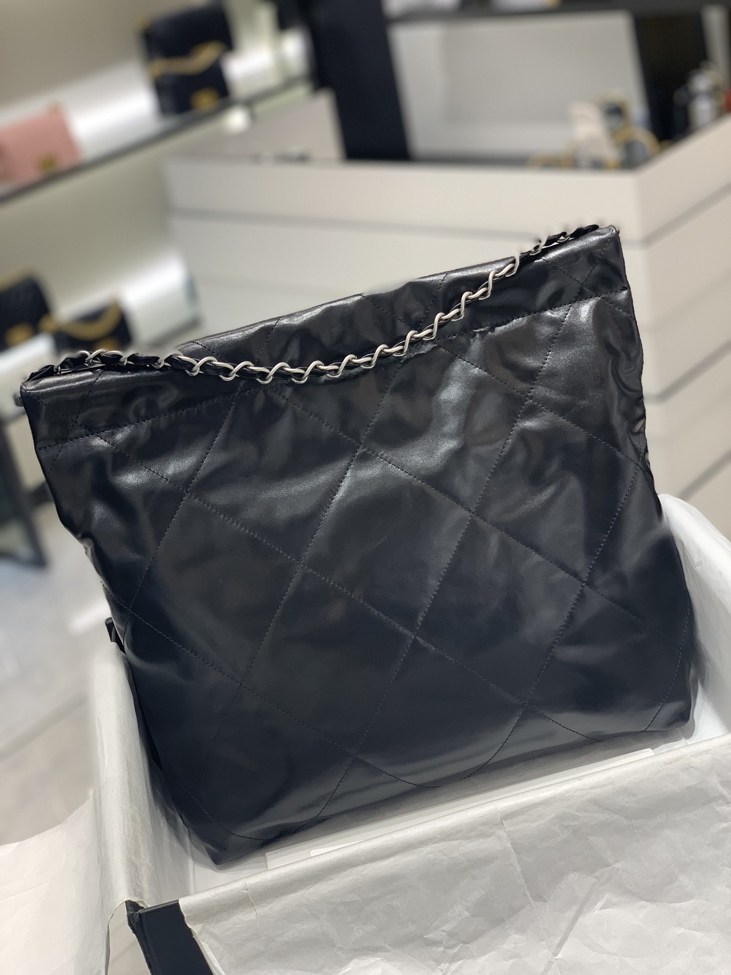 CHANEL 22S 22手袋 容量超大超实用“垃圾袋” 小号35x37x7cm 中号39×42×8cm