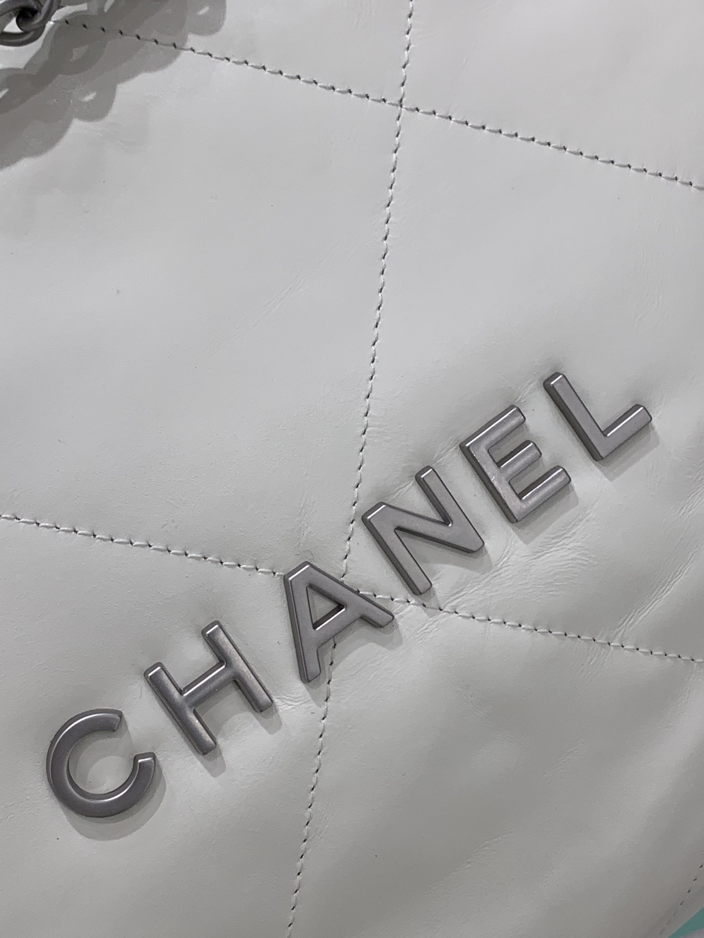 CHANEL 22S 22手袋 容量超大超实用“垃圾袋” 小号35x37x7cm 中号39×42×8cm