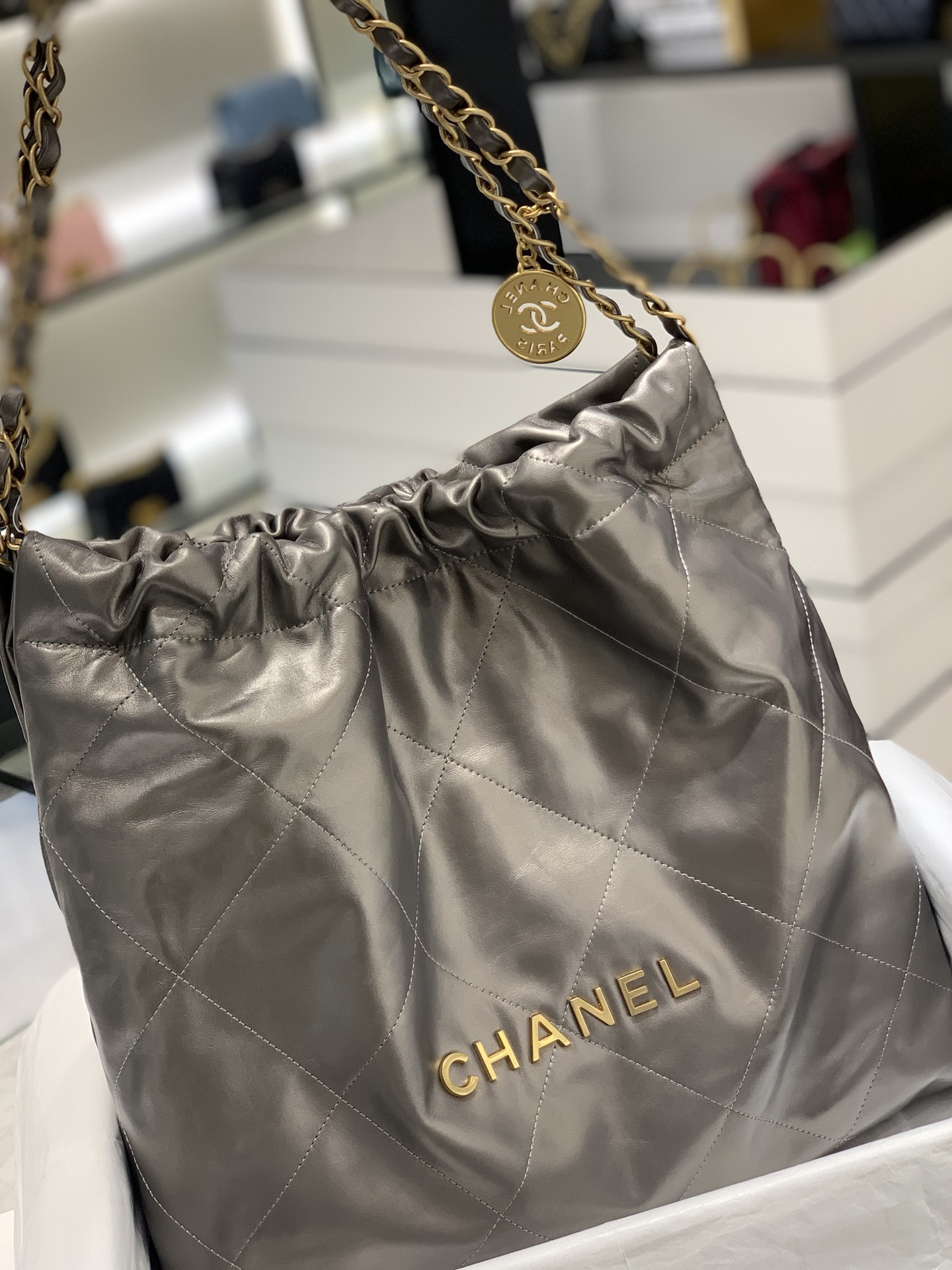 CHANEL 22S 22手袋 容量超大超实用“垃圾袋” 小号35x37x7cm 中号39×42×8cm