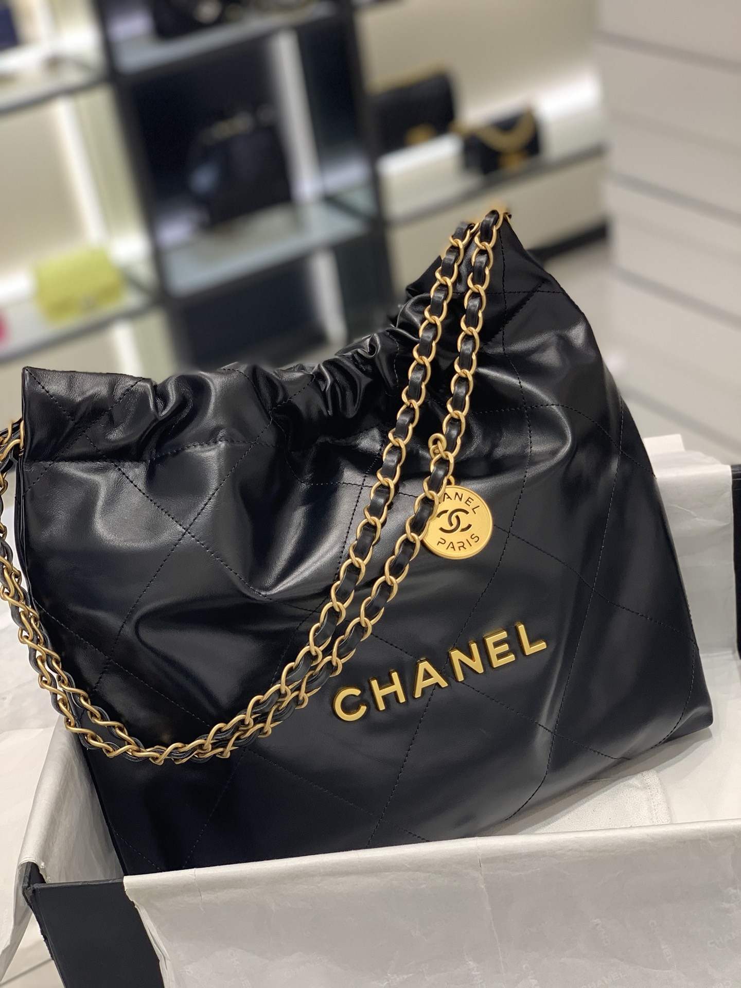 CHANEL 22S 22手袋 容量超大超实用“垃圾袋” 小号35x37x7cm 中号39×42×8cm