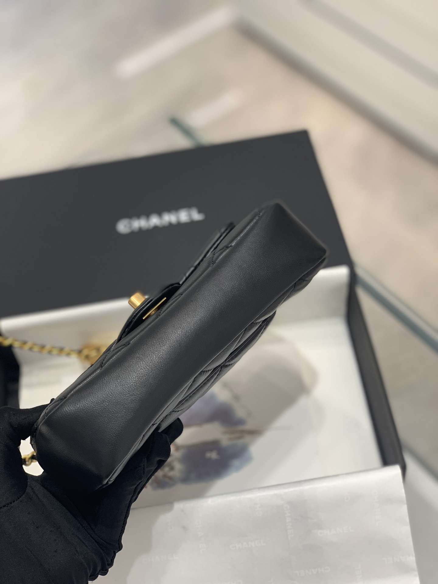 Chanel 上新啦 唯一的限量版 爱心链条mini cf cf经典版型加上爱心吊坠 18cm