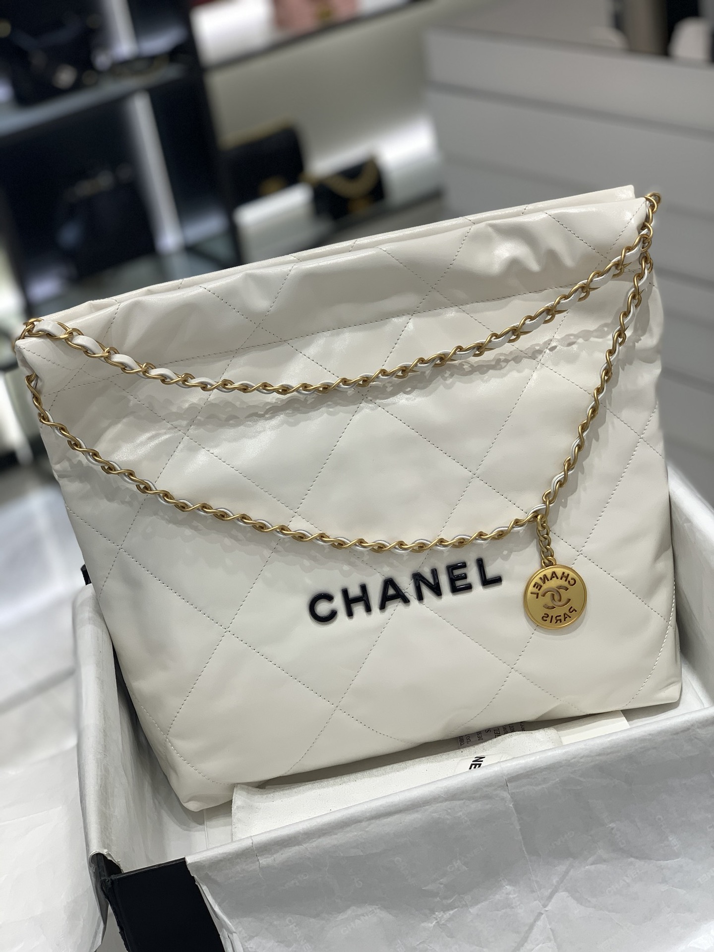 CHANEL 22S 22手袋 容量超大超实用“垃圾袋” 小号35x37x7cm 中号39×42×8cm