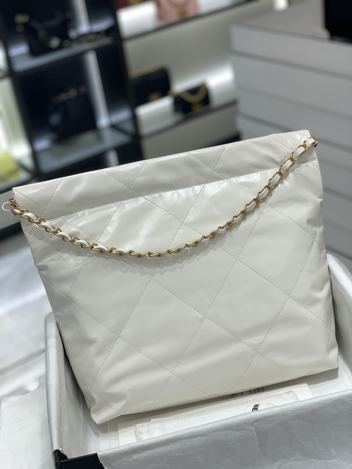 CHANEL 22S 22手袋 容量超大超实用“垃圾袋” 小号35x37x7cm 中号39×42×8cm