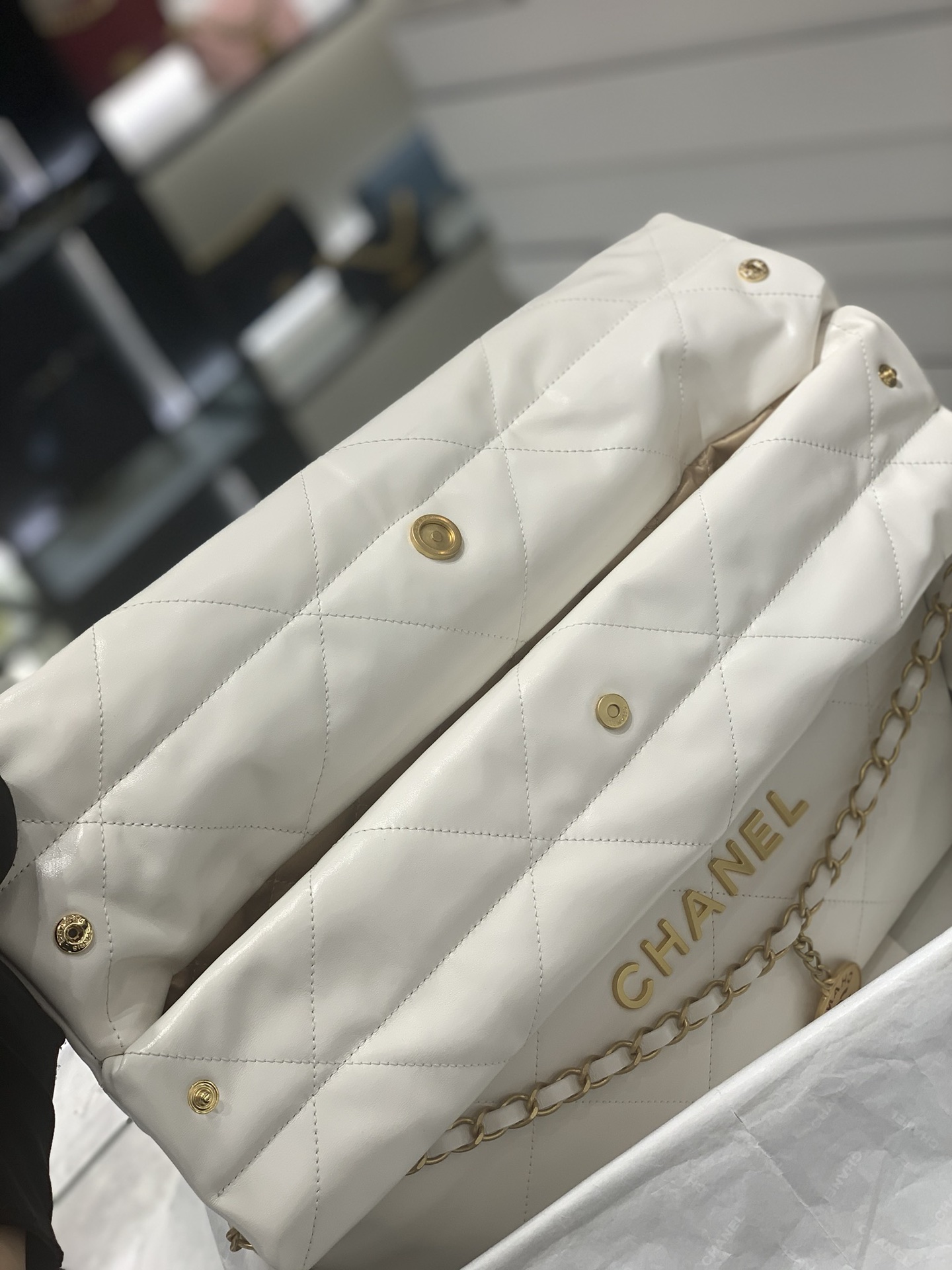 CHANEL 22S 22手袋 容量超大超实用“垃圾袋” 小号35x37x7cm 中号39×42×8cm