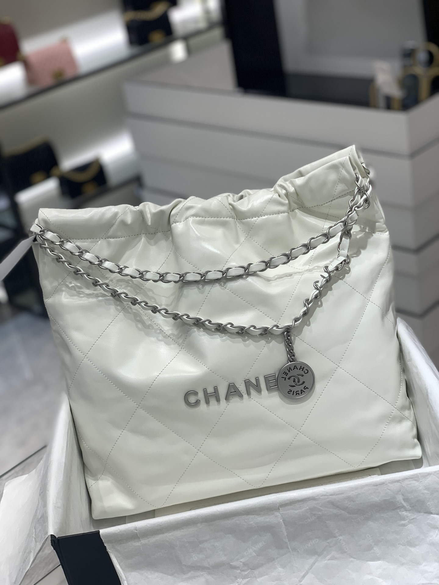 CHANEL 22S 22手袋 容量超大超实用“垃圾袋” 小号35x37x7cm 中号39×42×8cm