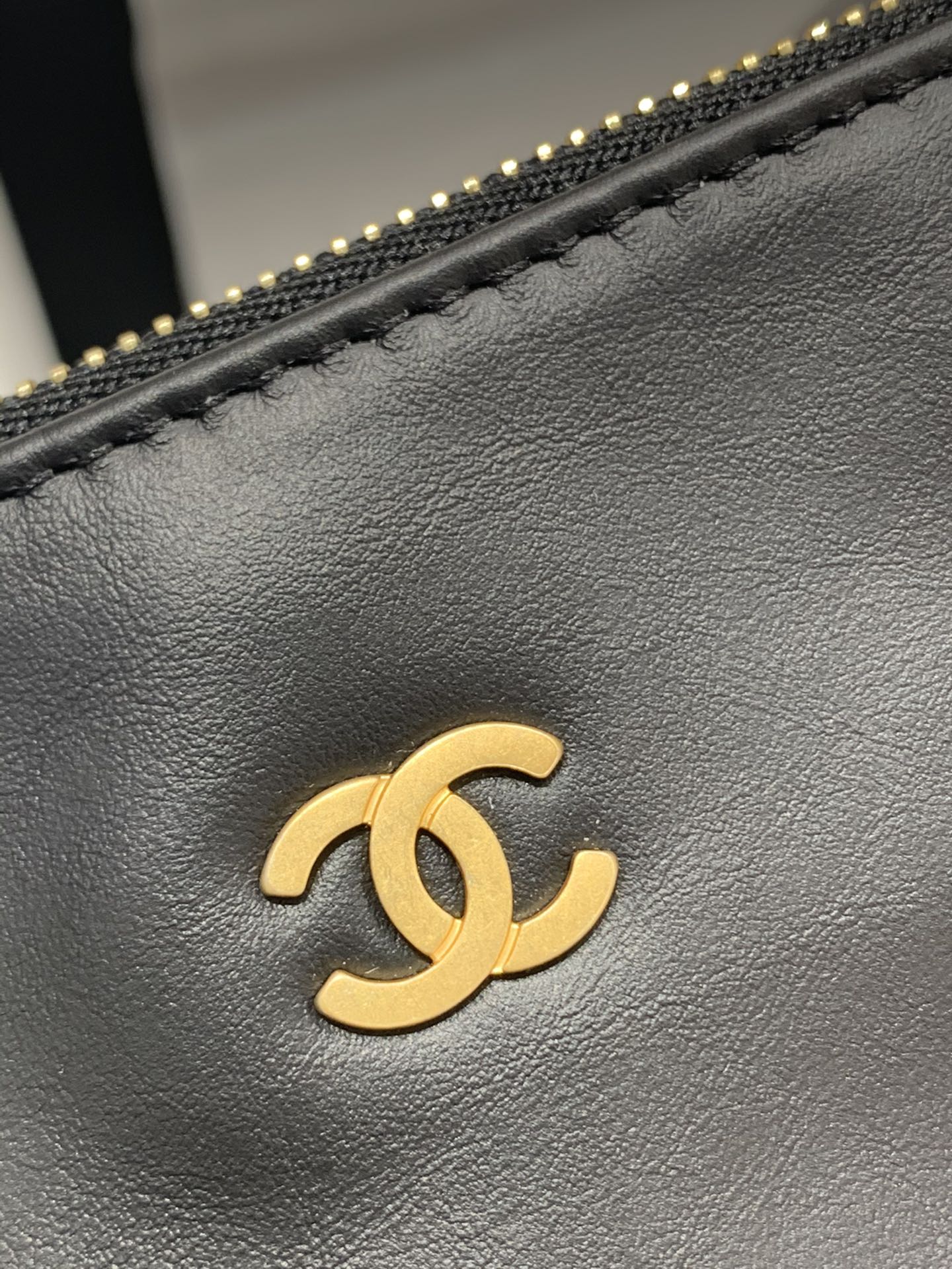 CHANEL 22S 22手袋 容量超大超实用“垃圾袋” 小号35x37x7cm 中号39×42×8cm