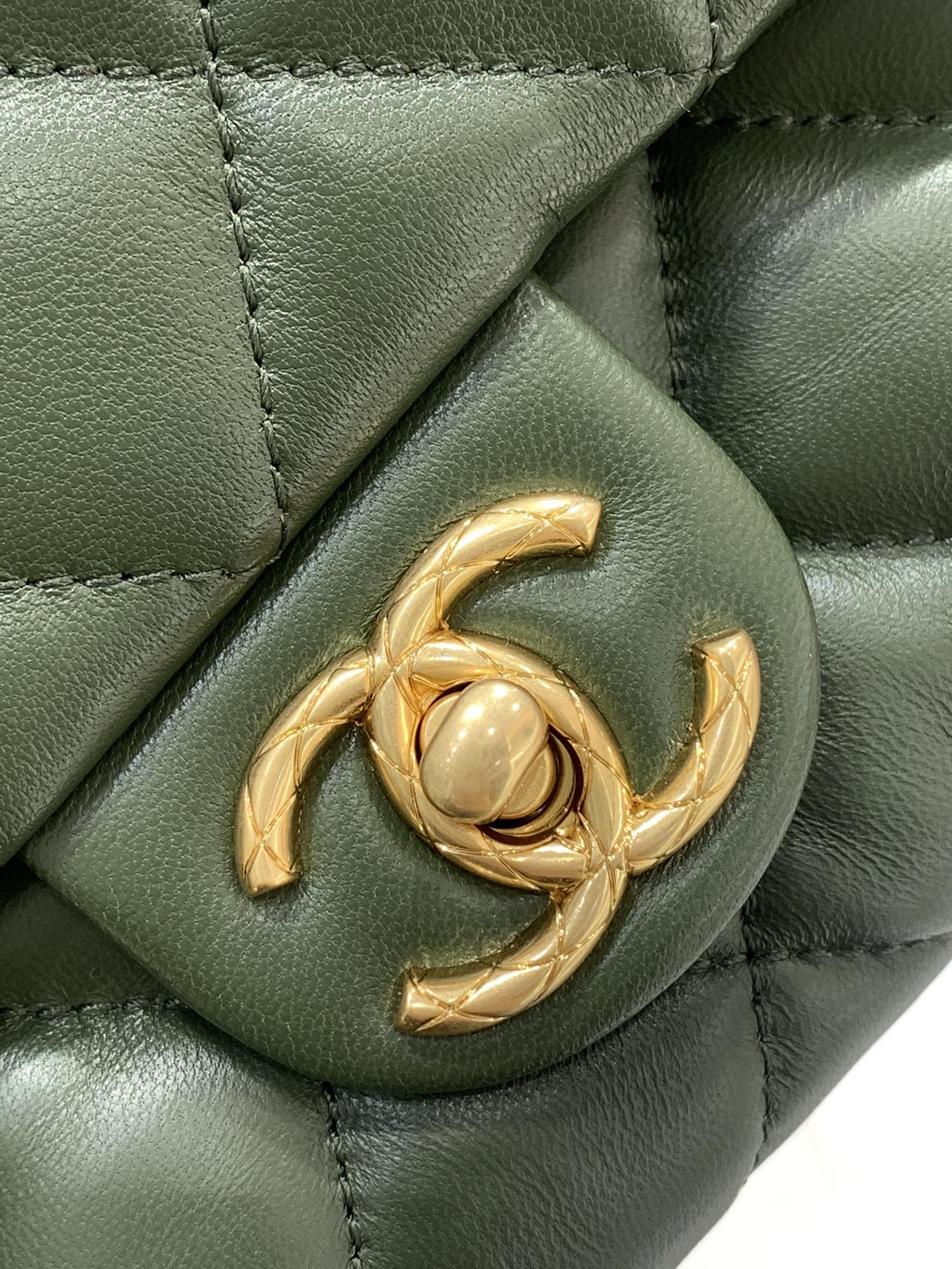 Chanel 新款️22k 荔枝牛皮方胖子大号 容量更大更实用 haas荔枝牛皮 23cm