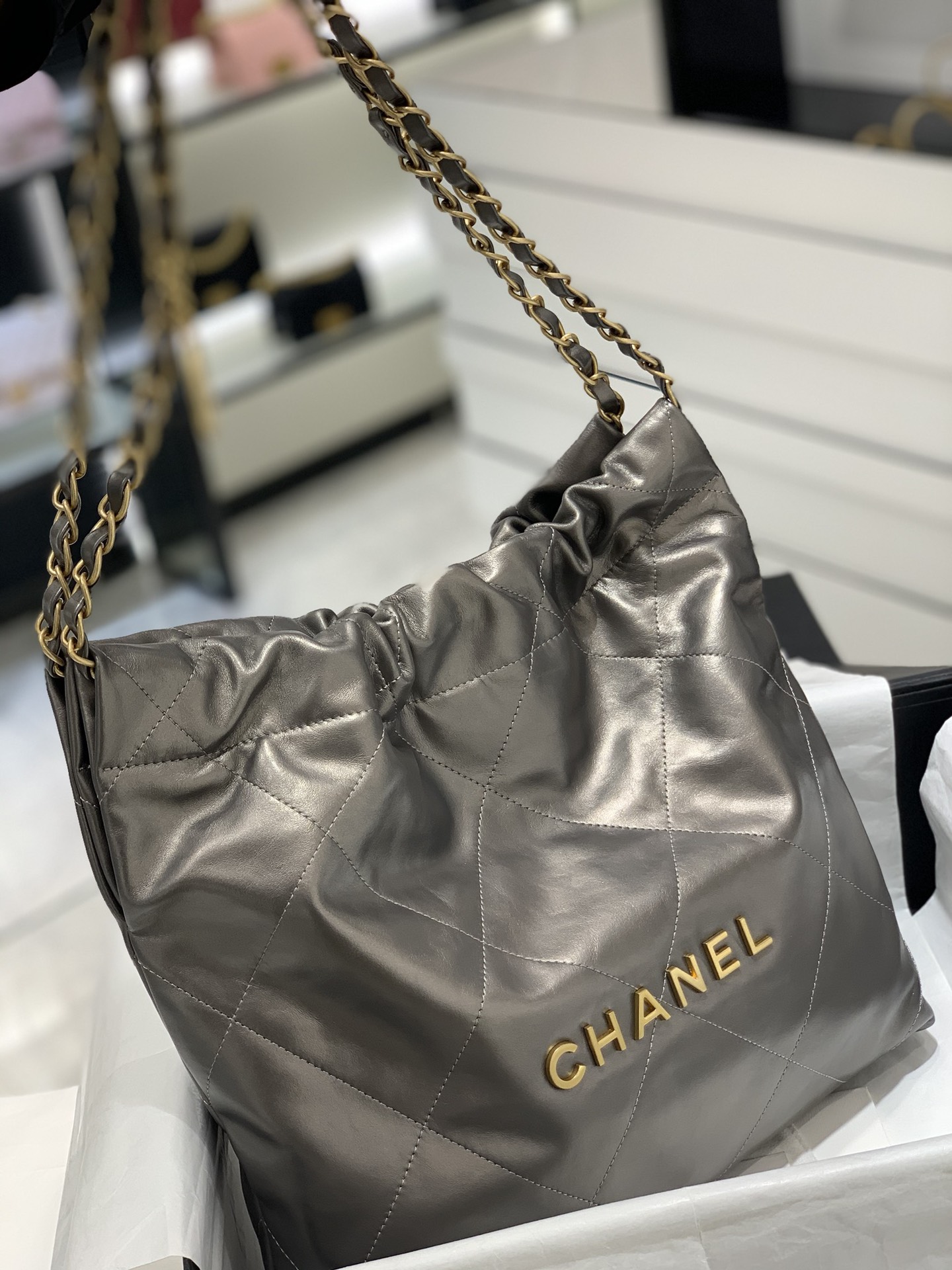 CHANEL 22S 22手袋 容量超大超实用“垃圾袋” 小号35x37x7cm 中号39×42×8cm