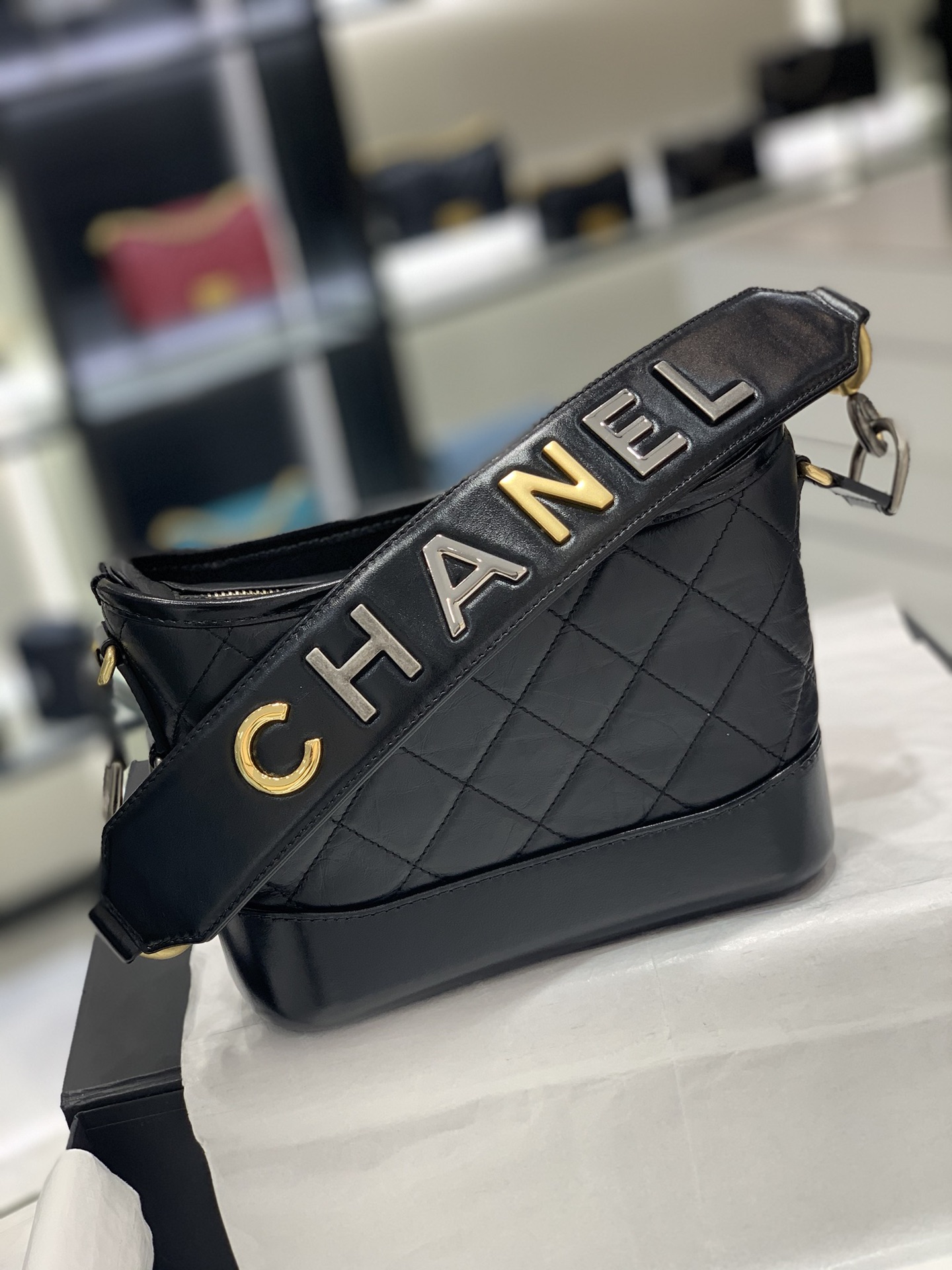 Chanel升级版带芯片 2020春夏新Gabrielle手柄流浪包 宽handle 拼色字母五金 小号20cm