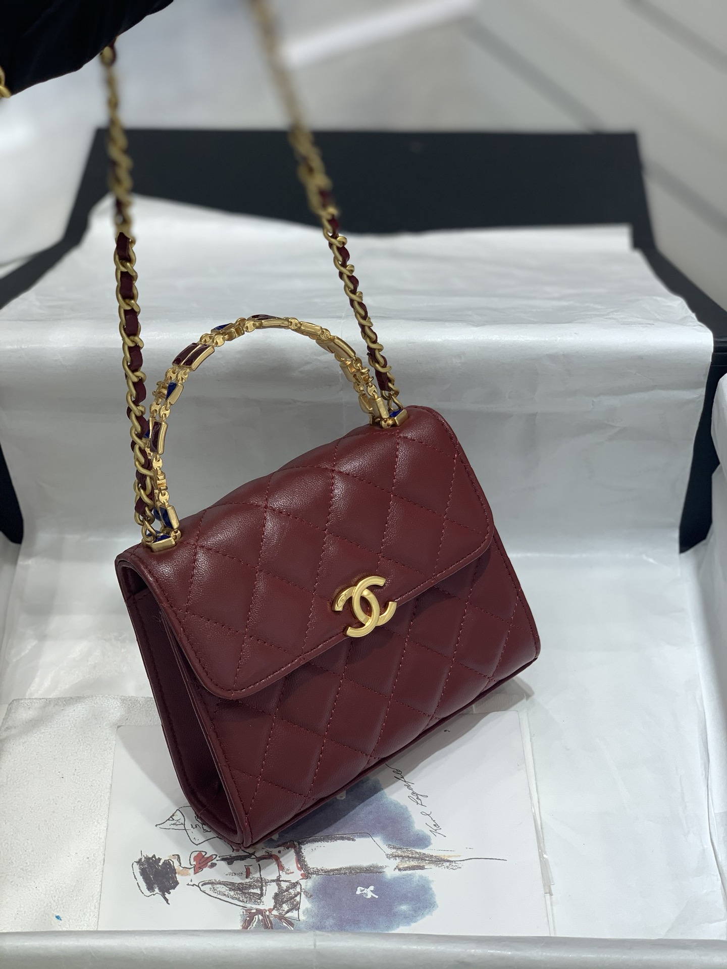 CHANEL 22S字母珐琅扣手柄mini小方包 红色鱼子酱牛皮金扣 13cm