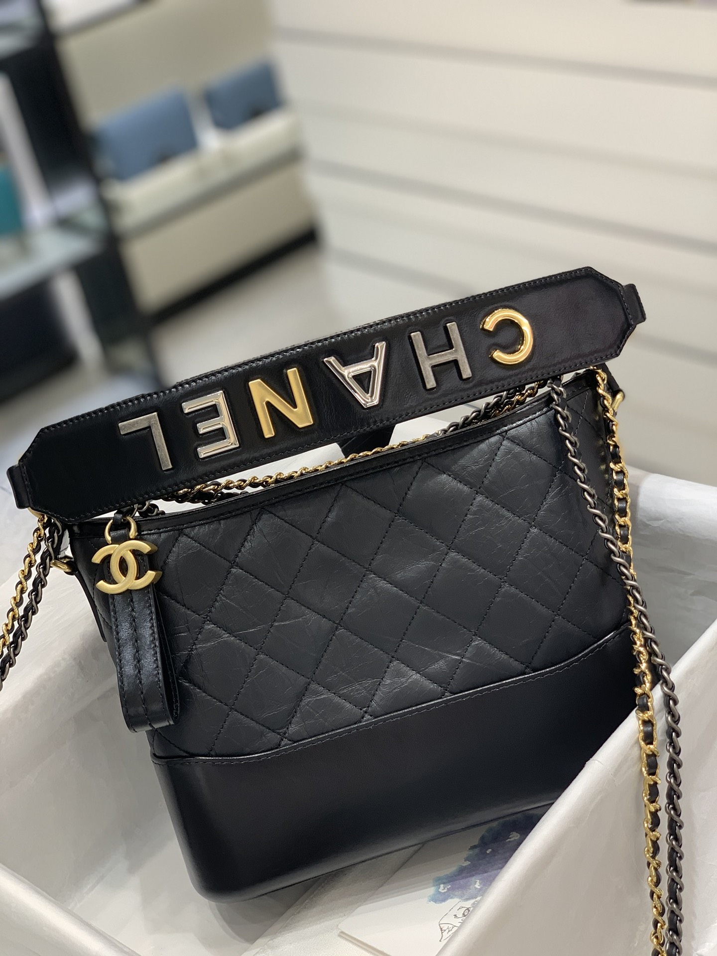 Chanel升级版带芯片 2020春夏新Gabrielle手柄流浪包 宽handle 拼色字母五金 中号25cm