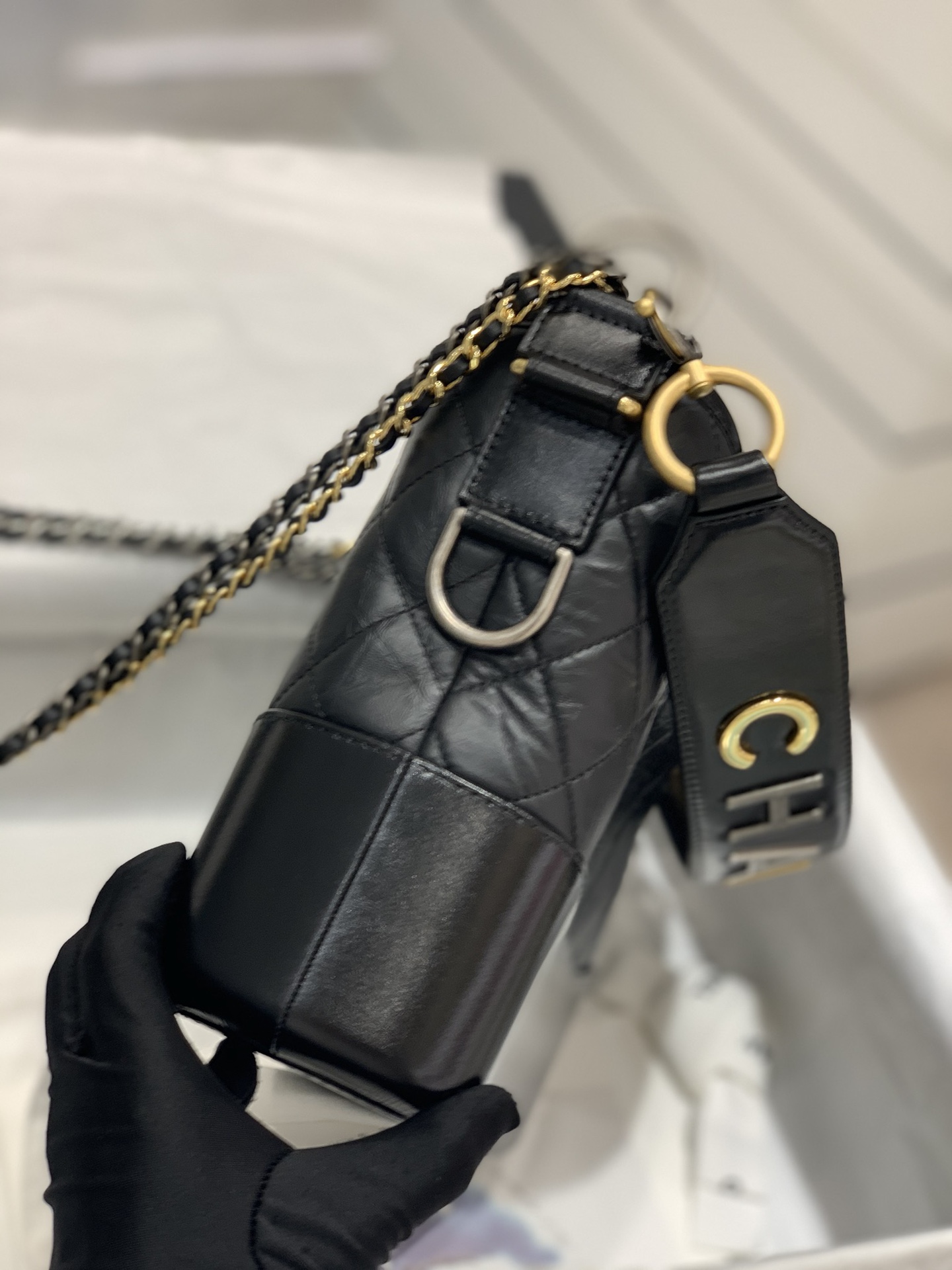 Chanel升级版带芯片 2020春夏新Gabrielle手柄流浪包 宽handle 拼色字母五金 中号25cm